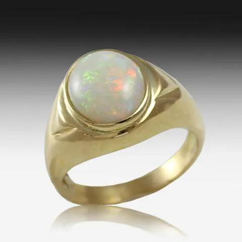 18KT YELLOW GOLD OPAL RING