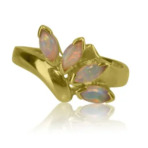 18kt Yellow Gold Opal ring