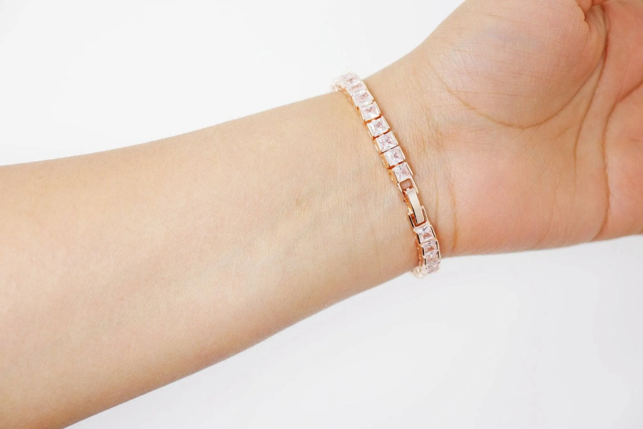 Dainty Bracelet , Crystal Bracelet, Delicate Bracelet, Bracelet Femme, Wedding Bracelet, Bridesmaid Gift, Bride Bracelet, Bridal Bracelet.