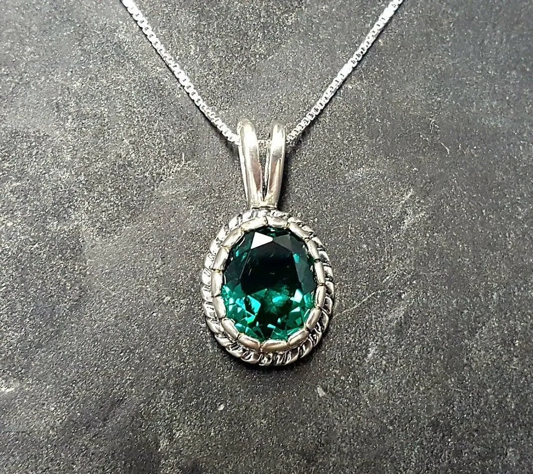 Emerald Vintage Necklace - Green Solitaire Pendant - Oval Emerald Necklace