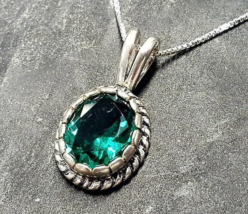 Emerald Vintage Necklace - Green Solitaire Pendant - Oval Emerald Necklace