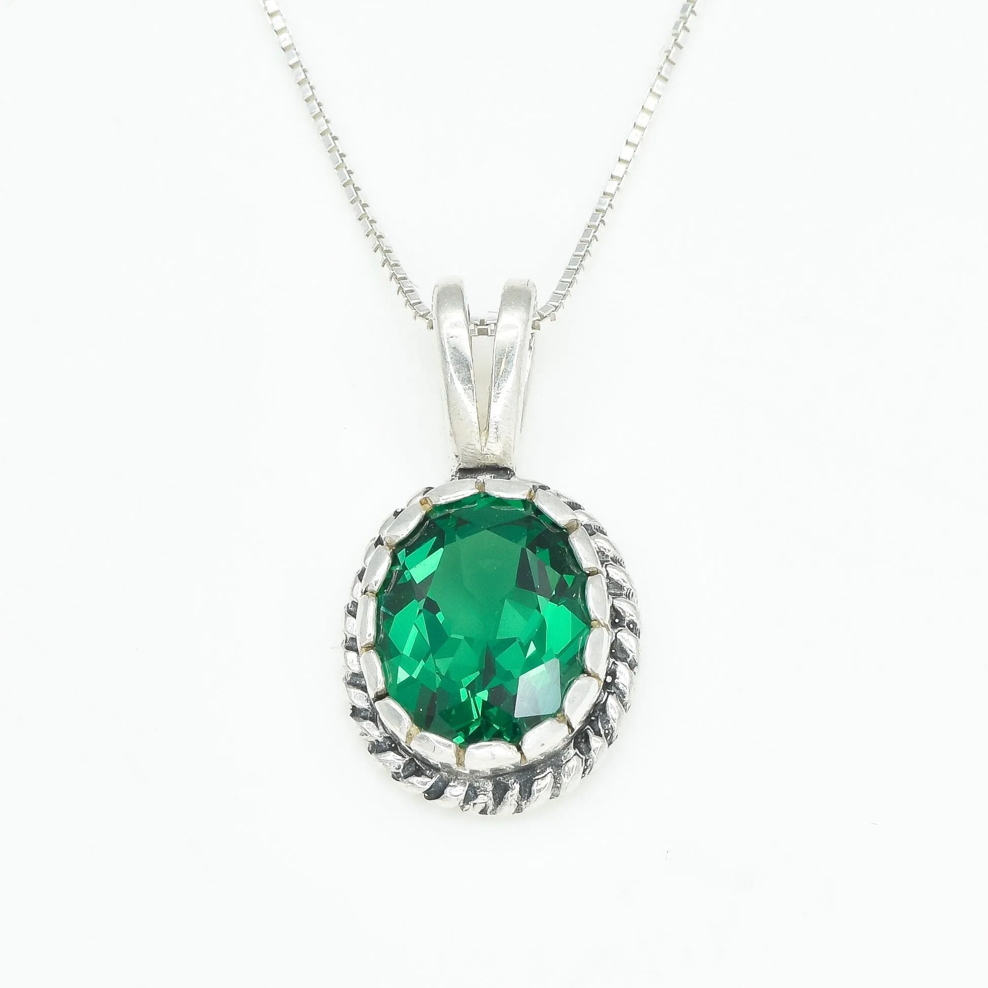 Emerald Vintage Necklace - Green Solitaire Pendant - Oval Emerald Necklace