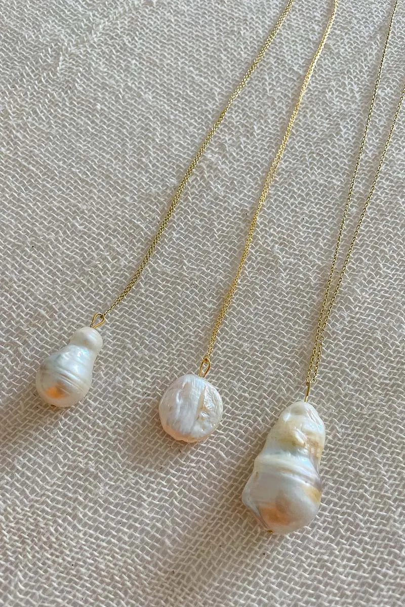 Freshwater Pearl Necklace - Large Teardrop