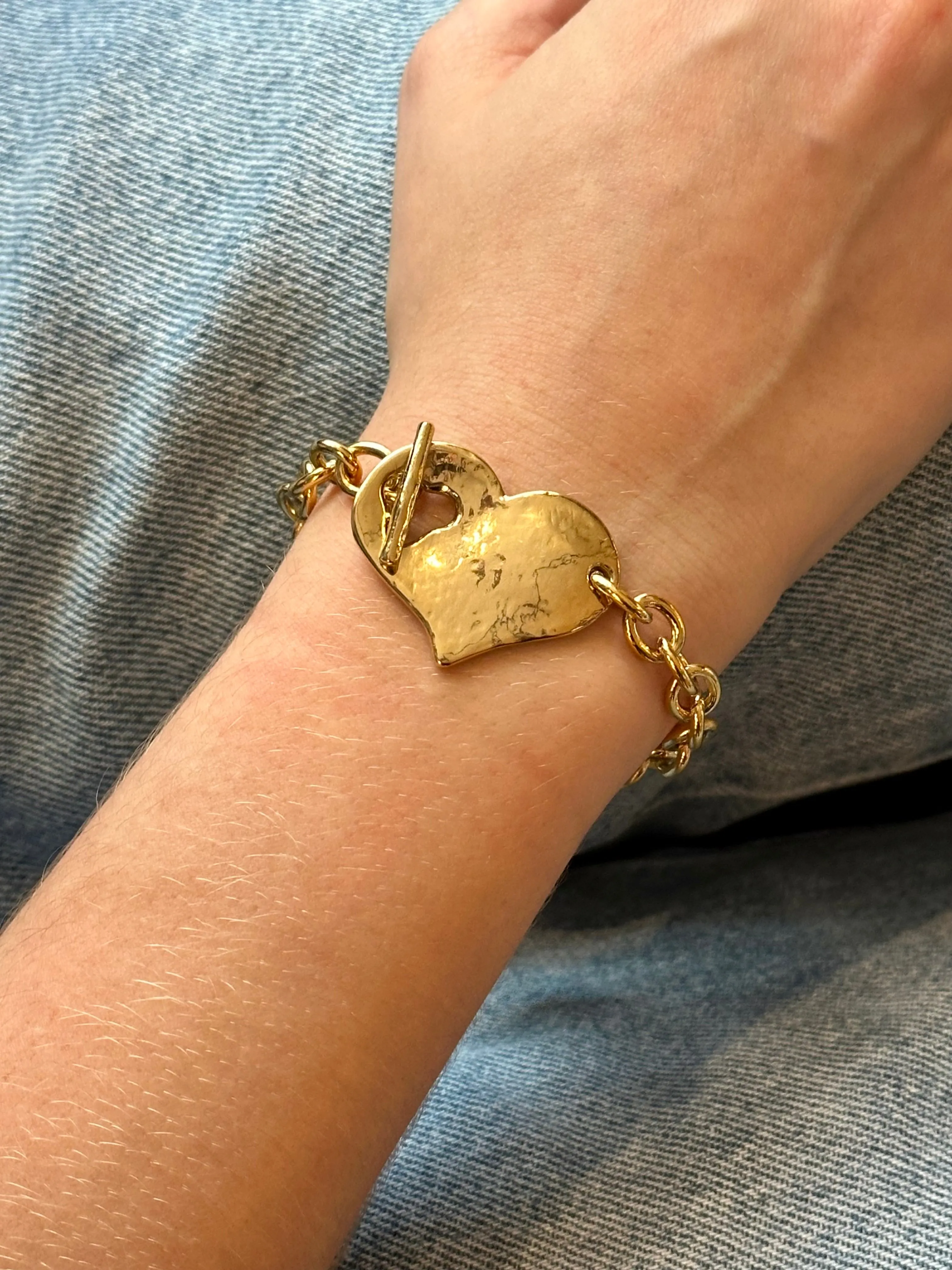 'Heart in Front' Bracelet - Gold