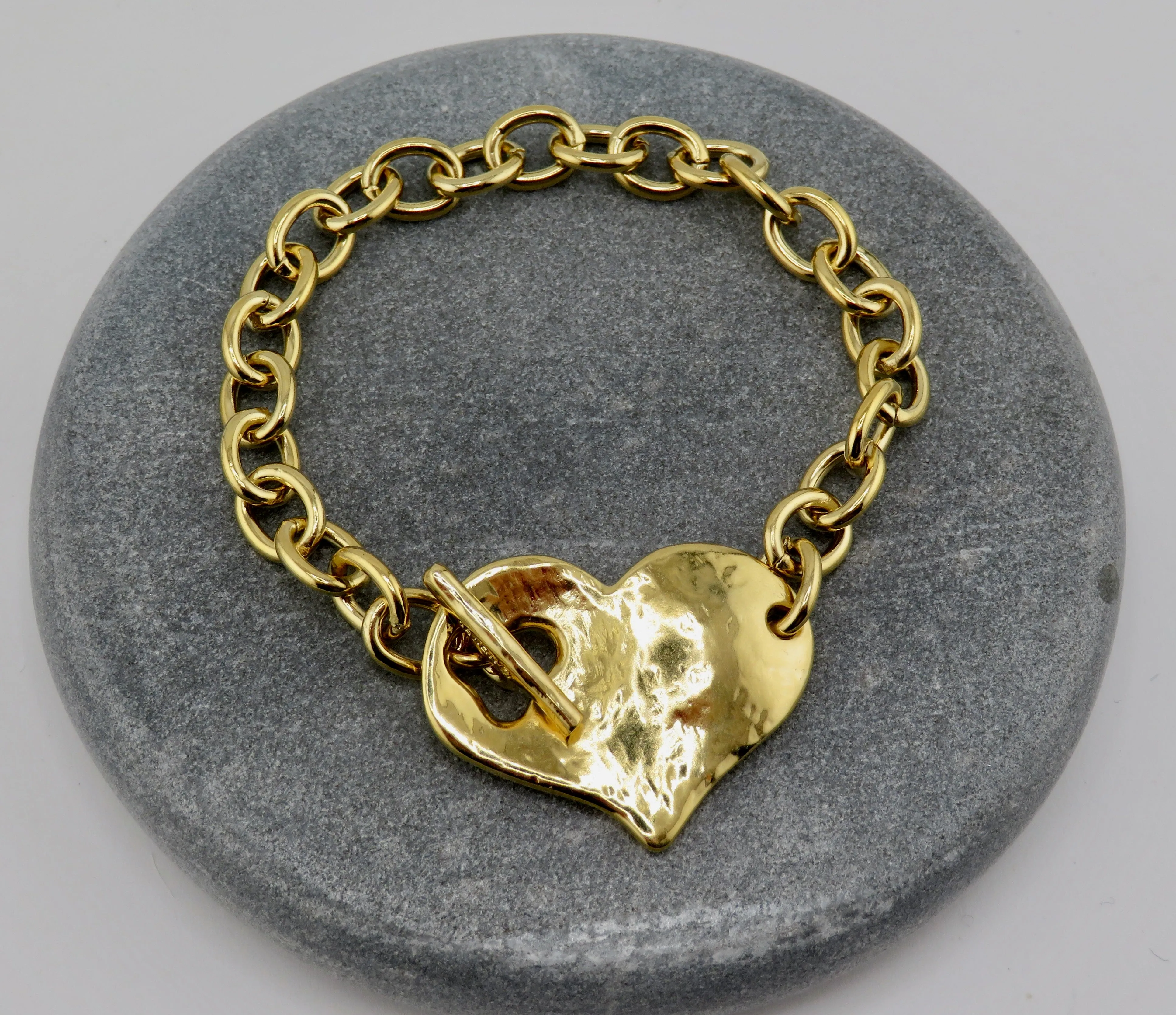 'Heart in Front' Bracelet - Gold