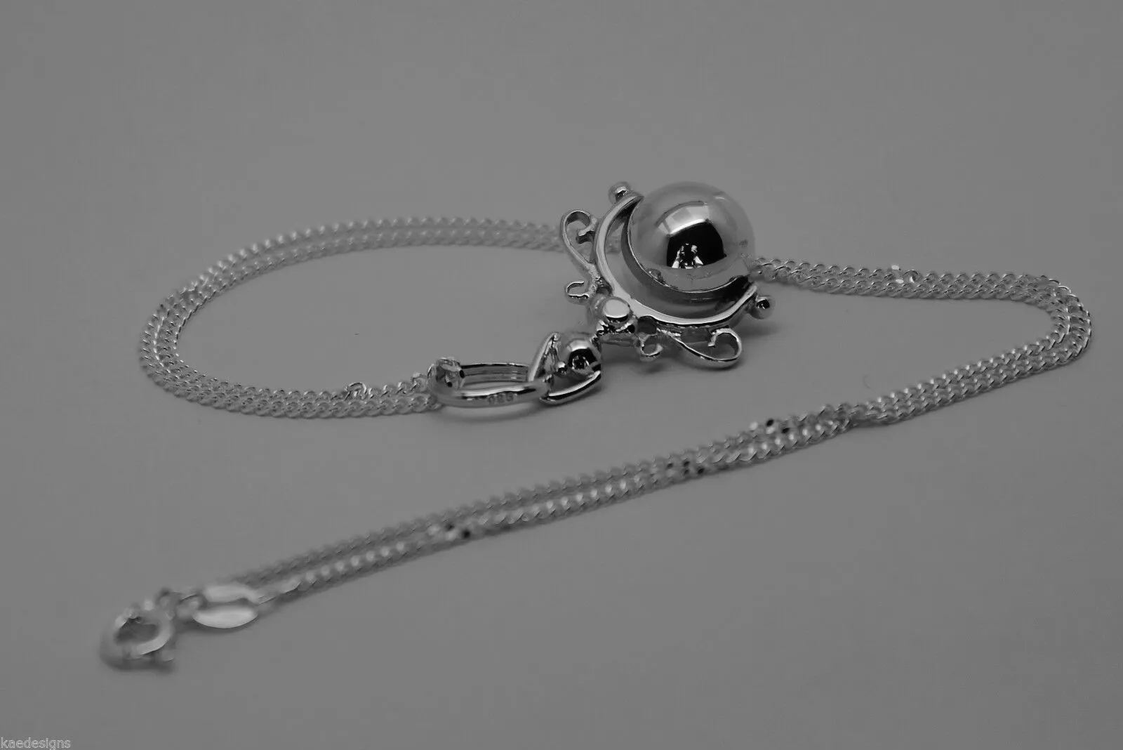 Kaedesign, Sterling Silver Chain Kerb 50cm Necklace & Ball Spinner Pendant