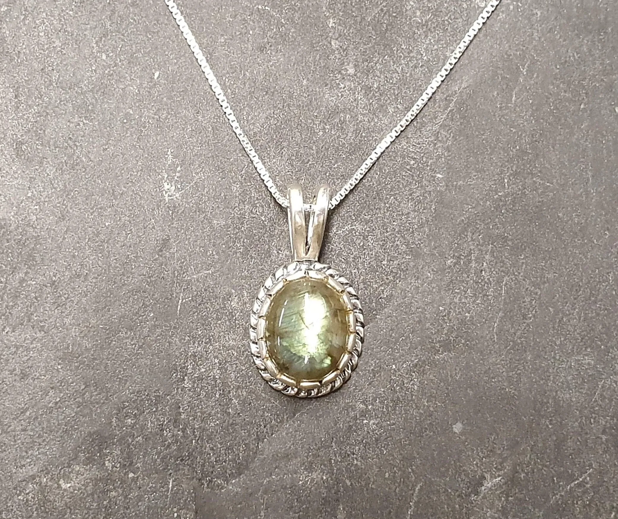 Labradorite Pendant - Green Labradorite Necklace - Oval Vintage Necklace