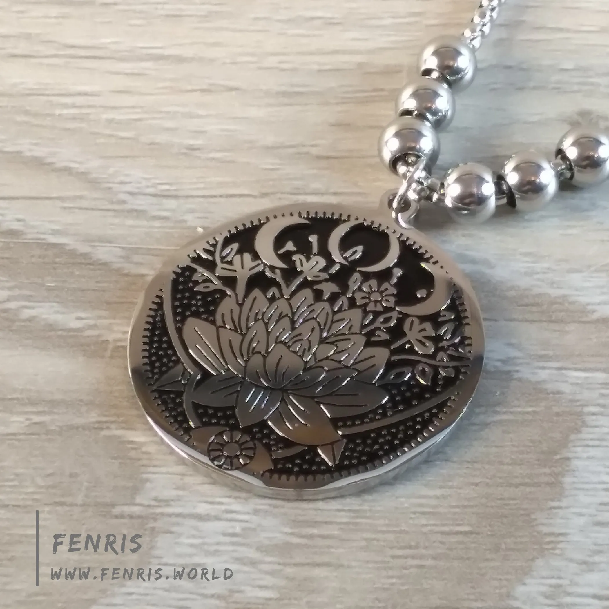 Lotus Moon Necklace Silver