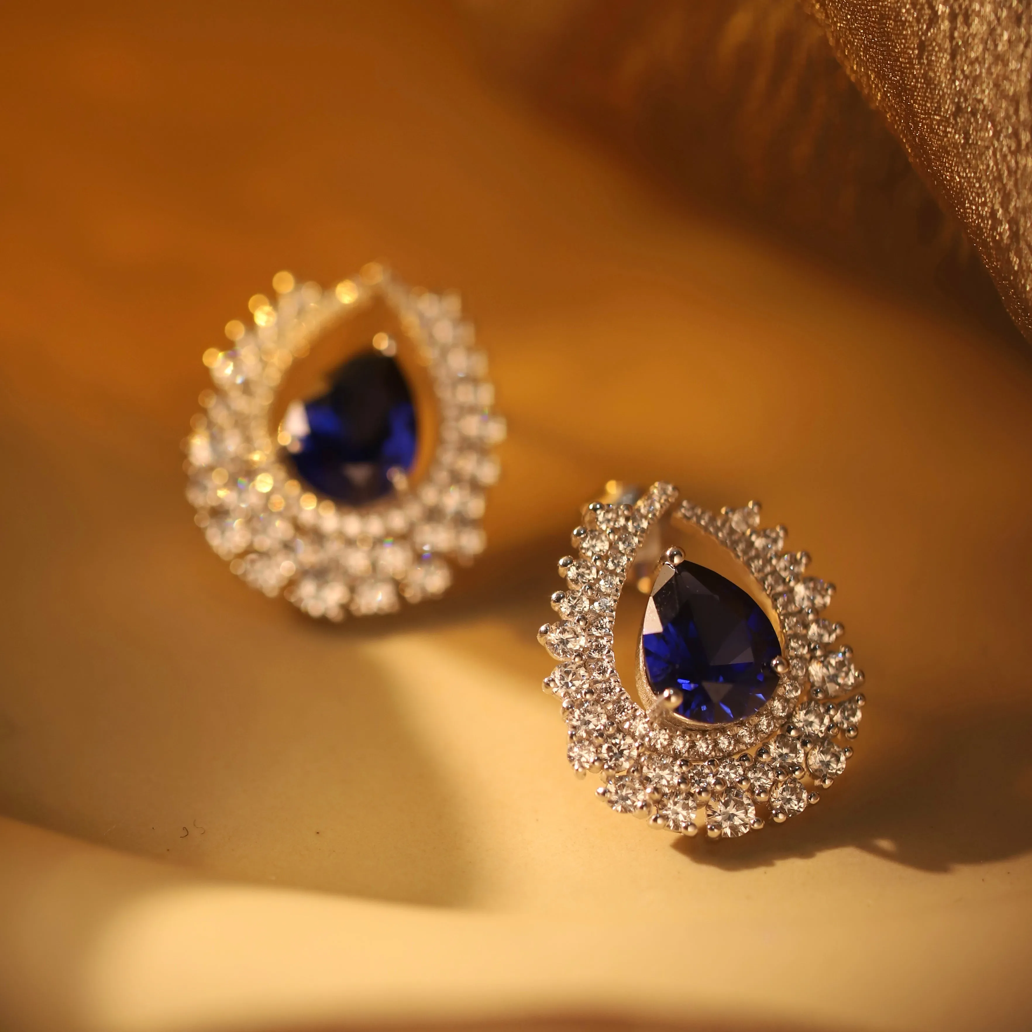 Luna Sapphire Earrings