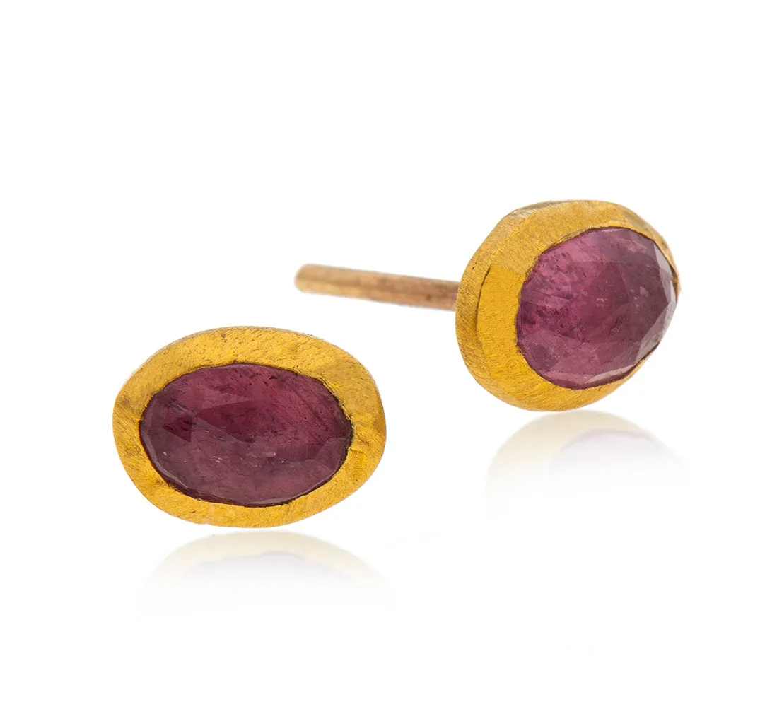 Nava Zahavi Yellow Gold Pinky Stud Earrings