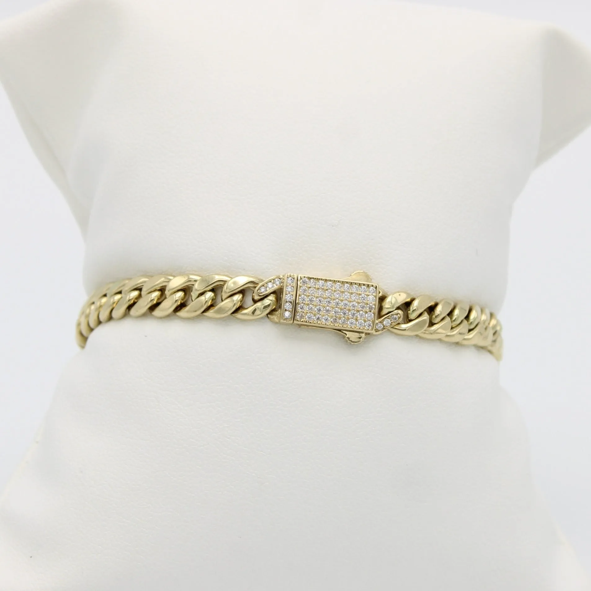 Offer $950.00 Miami Cuban Bracelet Yellow Gold