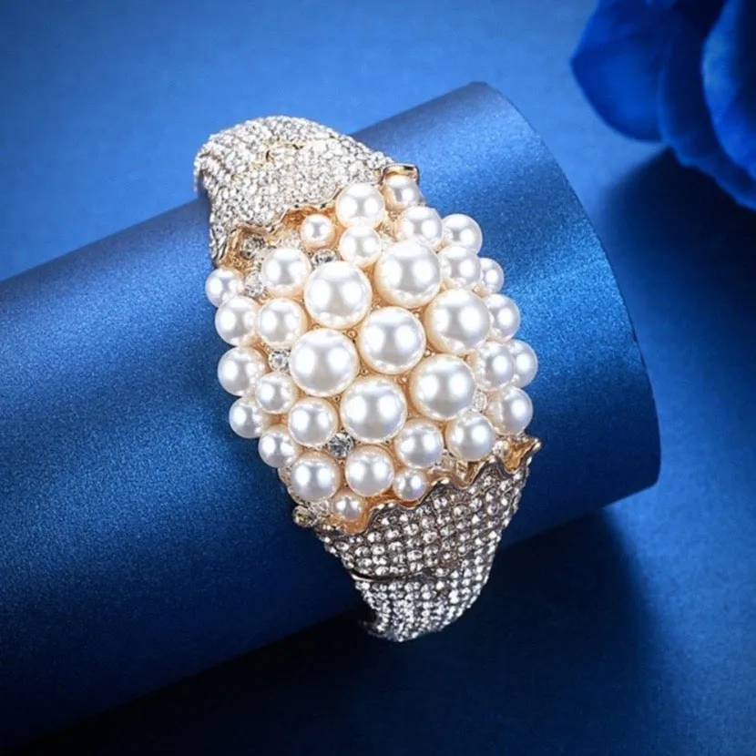 "Crisantha" - Pearl and Cubic Zirconia Gold Bridal Bracelet