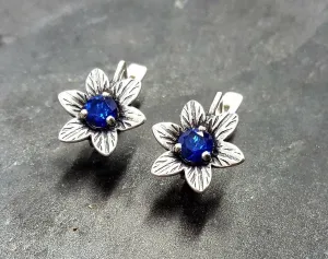 Sapphire Flower Earrings - Blue Floral Studs - Vintage Round Earrings