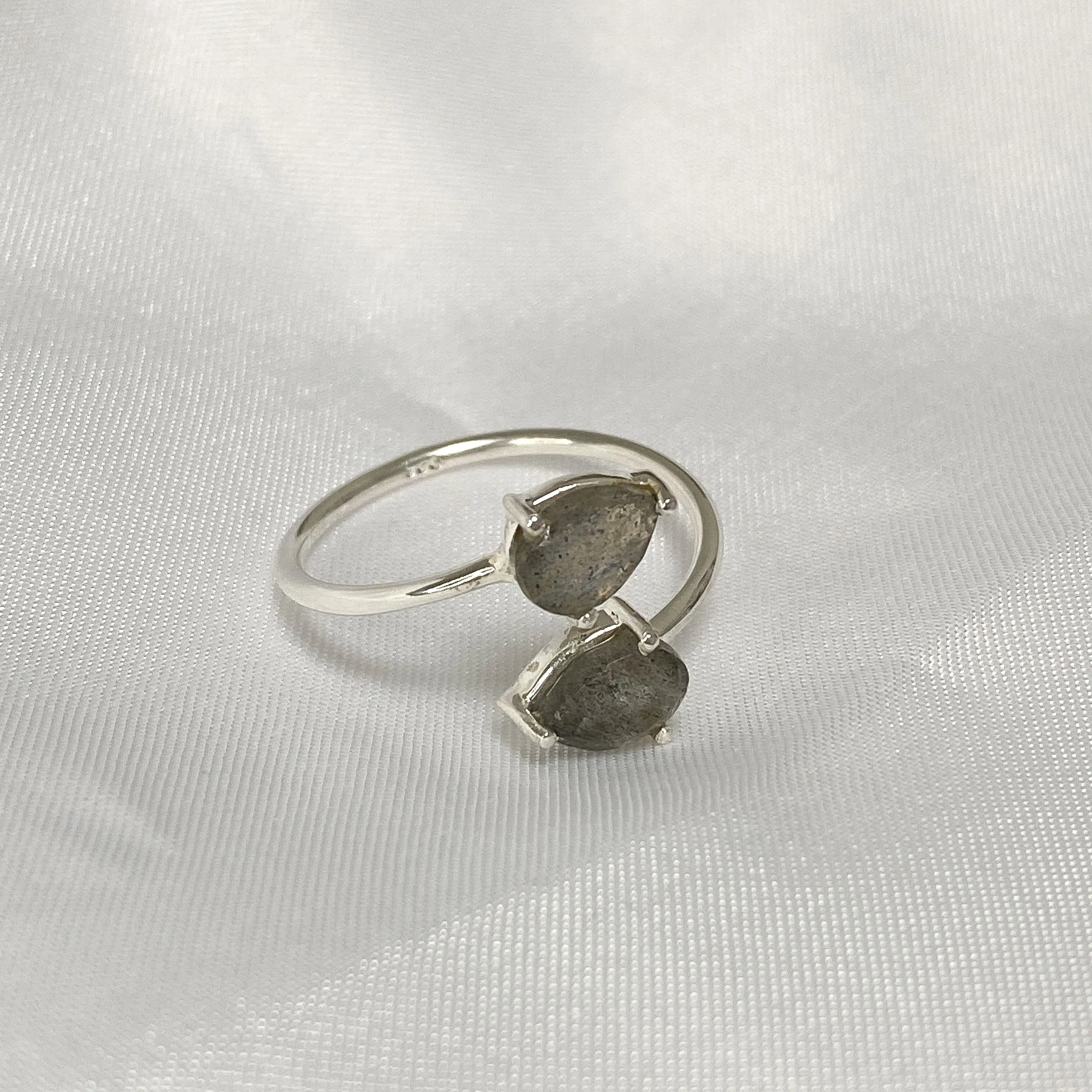 Sterling Silver Labradorite Crystal Teardrop Ring